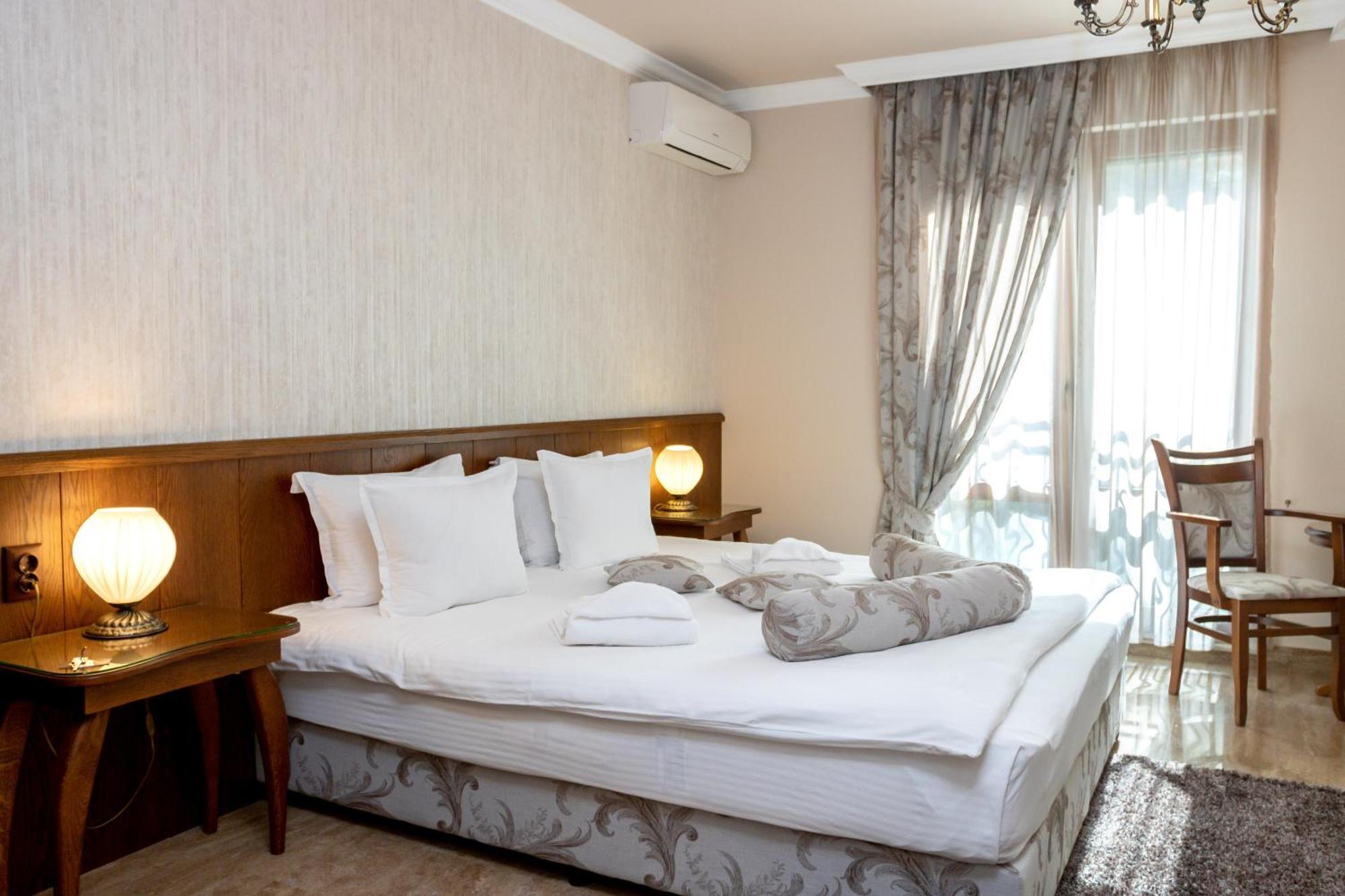 Mon Ami Apart In Studentski Grad Area Софія Екстер'єр фото